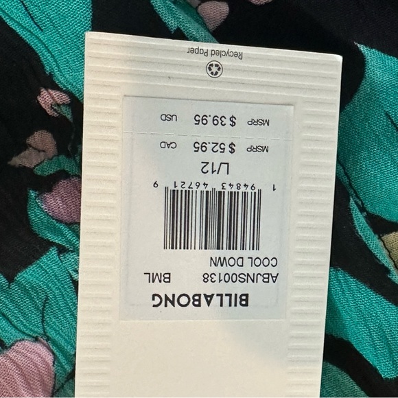 NWT $52 Billabong Women’s Cool Down Short Floral Relax Fit Size L - Picture 3 of 3